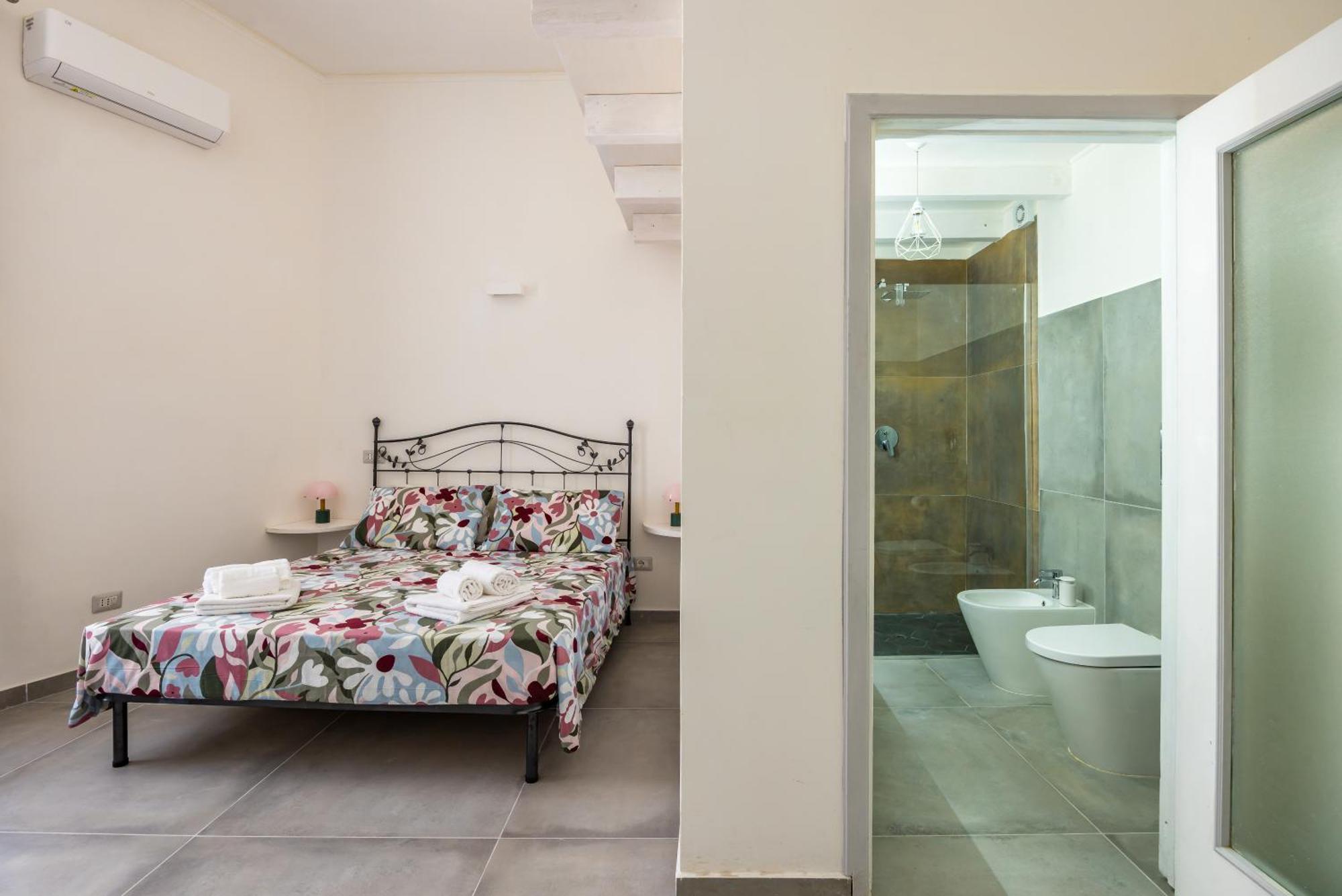 Apartment Holme Relais Santa Lucia By Napoliapartments *
