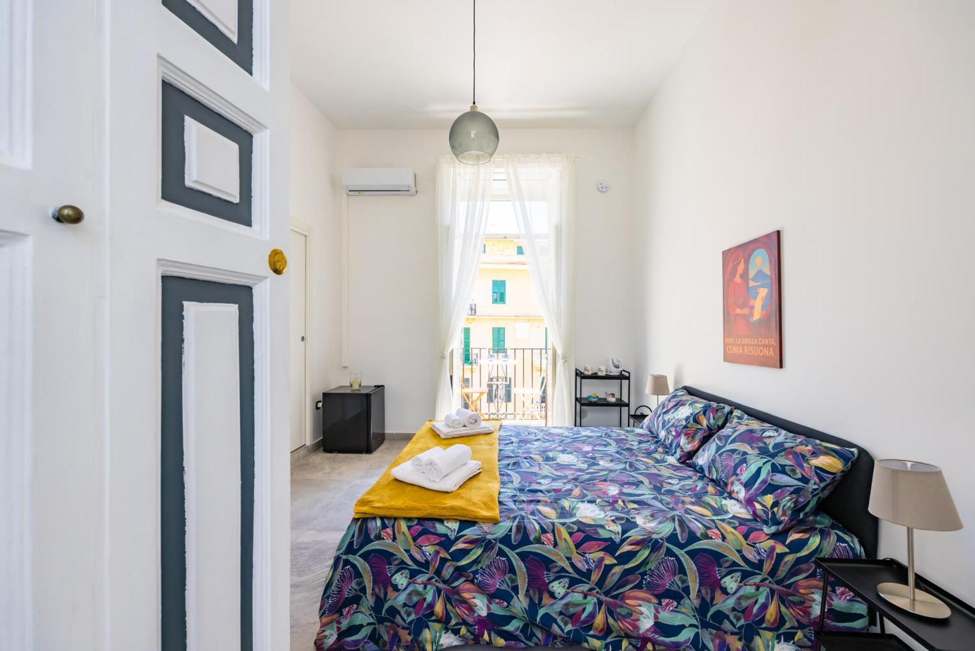 Apartment Holme Relais Santa Lucia By Napoliapartments *