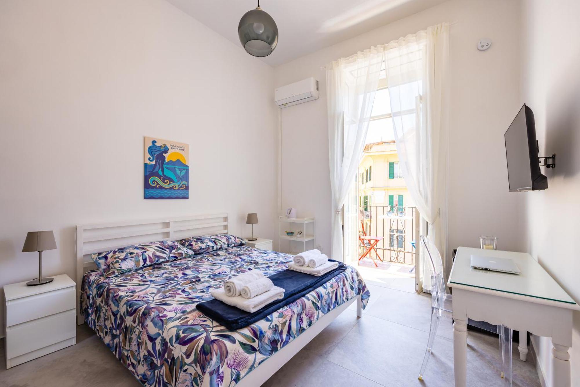 Apartment Holme Relais Santa Lucia By Napoliapartments *