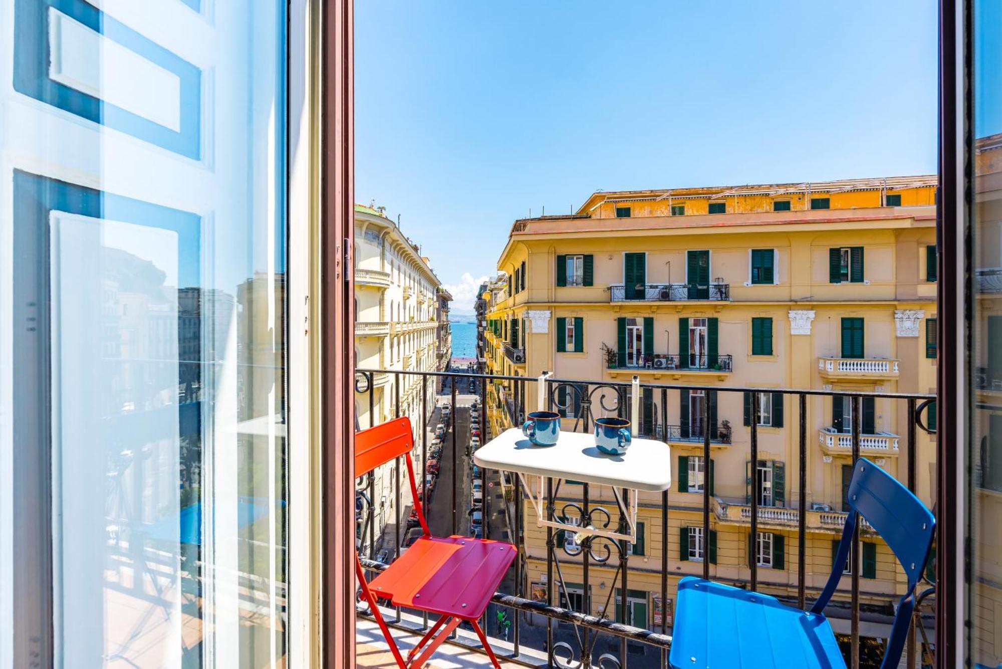 Apartment Holme Relais Santa Lucia By Napoliapartments