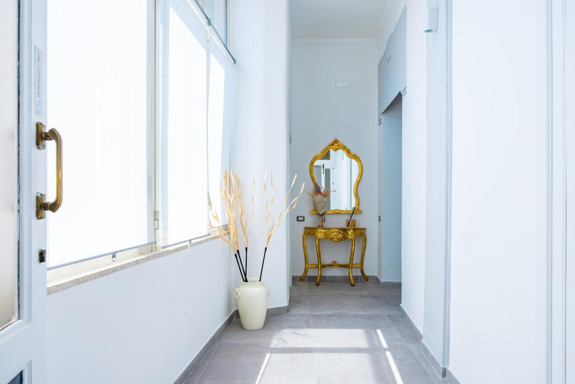 Apartment Holme Relais Santa Lucia By Napoliapartments
